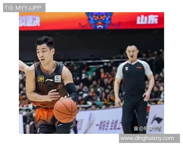 超级对决!CBA赛场风云再起巅峰对决成为球迷热议焦点 超级对决!CBA赛场风云再起巅峰对决成为球迷热议焦点